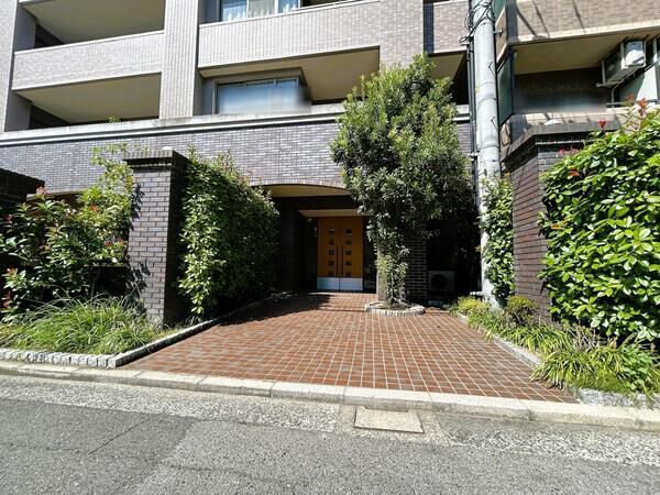 【パークハイム牛田弐番館】＜エントランス＞