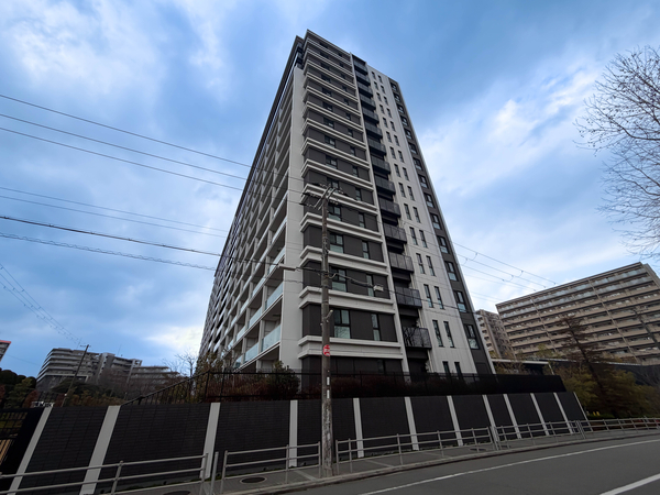 【シティテラス千里桃山台】外観