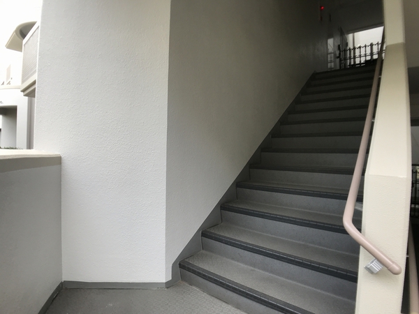 【桂パークハウス西街区参番館】共用通路