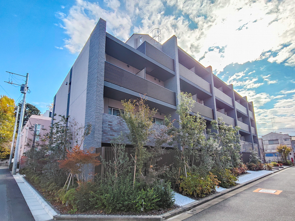 【コンシェリア中野南台THE RESIDENCE】外観