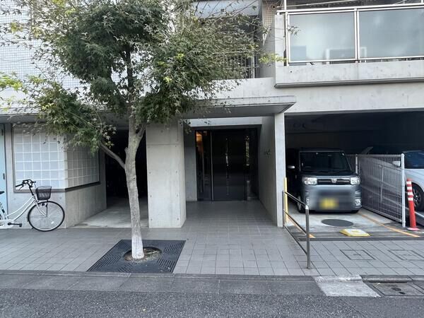 【スノーベルえごた】エントランス 【スノーベルえごた】エントランス
