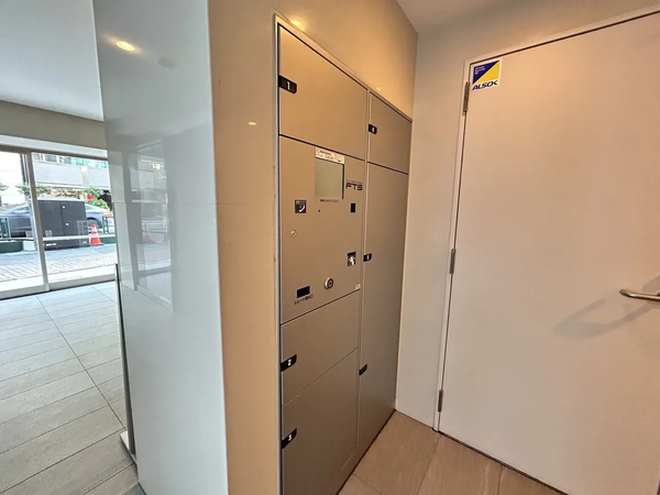 （宅配ボックス）