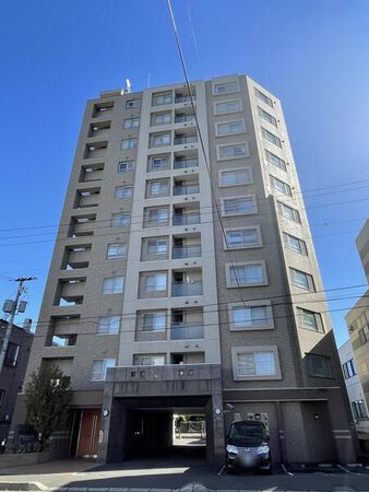 エクセルシオール学園通り 1枚目 エクセルシオール学園通り