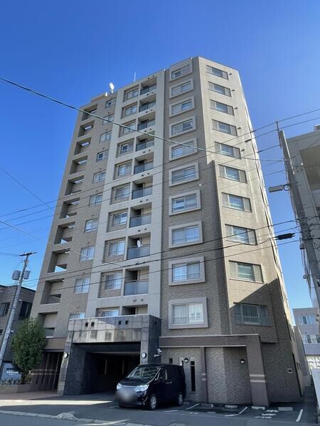 エクセルシオール学園通り 2枚目 エクセルシオール学園通り