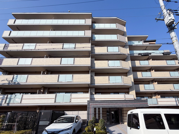 【パデシオン伏見稲荷】外観