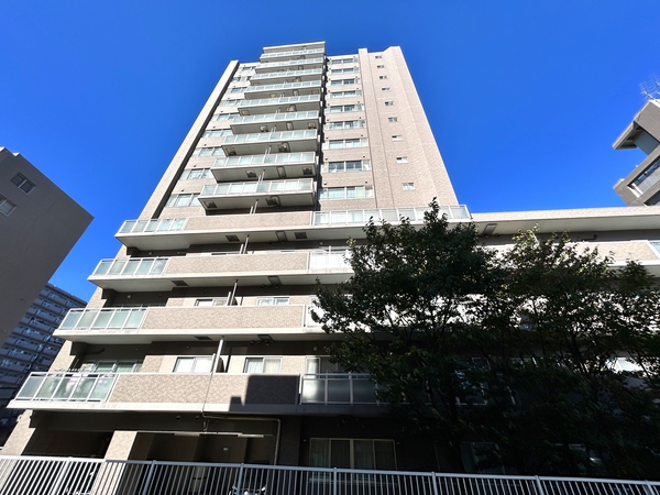 【ヴィラージュラフィーヌ琴似】外観