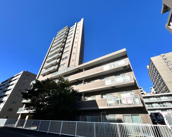 【ヴィラージュラフィーヌ琴似】外観