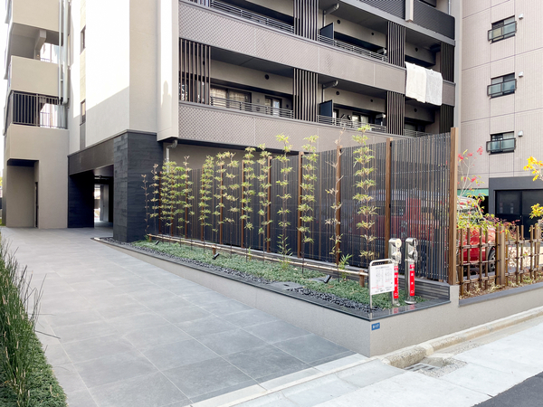 【オープンレジデンシア丸の内THE COURT】エントランス