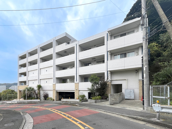 【ベルドゥムール浦賀アクアヒルズ】外観