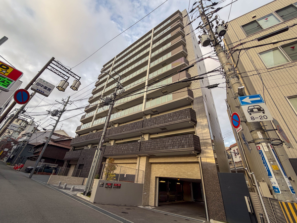 【エスリード生駒ザ・レジデンス】外観