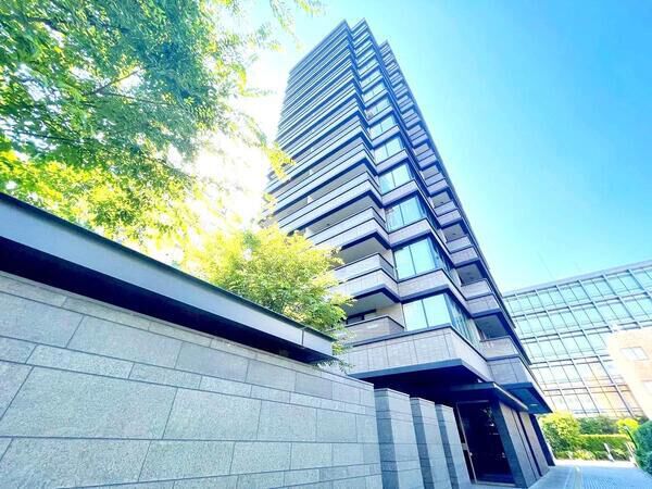 【ブランズ六番町】外観2