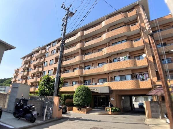 【ライオンズマンション上杉北】外観写真 【ライオンズマンション上杉北】外観写真