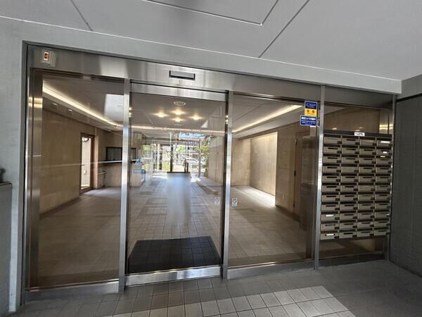 【アトラス大宮桜木町】エントランス 【アトラス大宮桜木町】エントランス