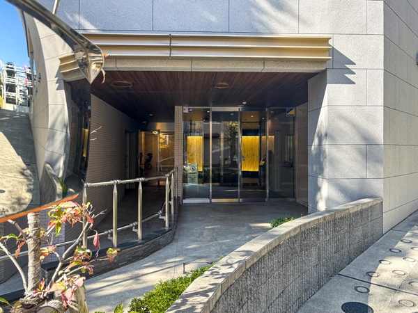 【エクセレントシティ宮前平Ⅱザ・アベニュー】エントランス