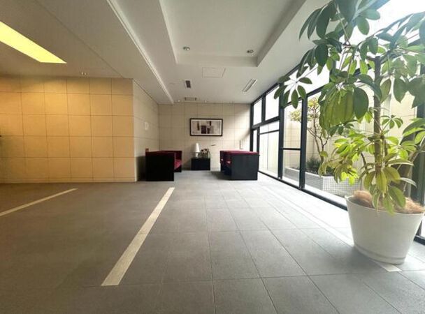 エントランスホール