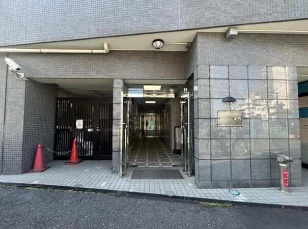 【イーグル巣鴨】エントランス