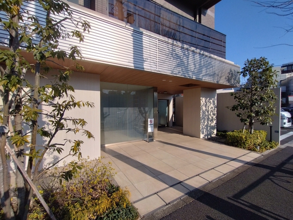 【プレミスト町田中町】エントランス