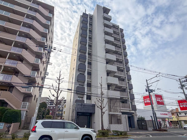 【エスリード八尾桜ヶ丘並木通り】外観