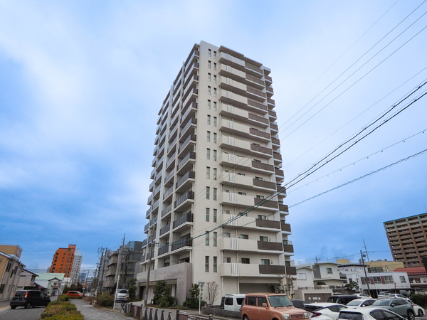 【アルバックス刈谷レジデンス】外観