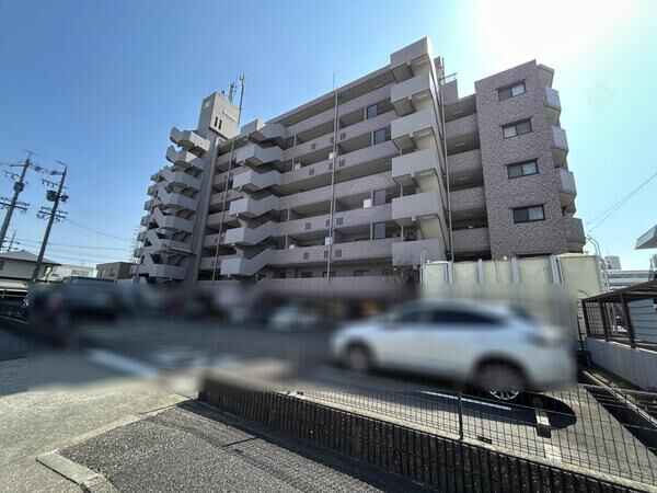 【宝マンション中小田井】外観写真