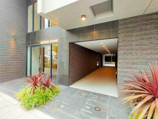 【デュオステージ関内Ⅱ】エントランス