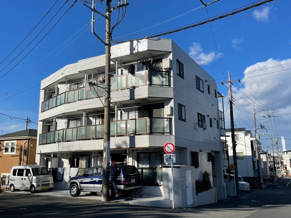 【ファーストクラス鶴ヶ峰】外観