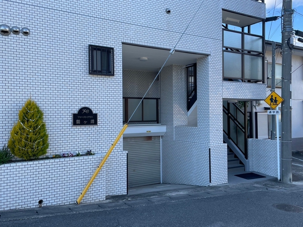【ファーストクラス鶴ヶ峰】エントランス
