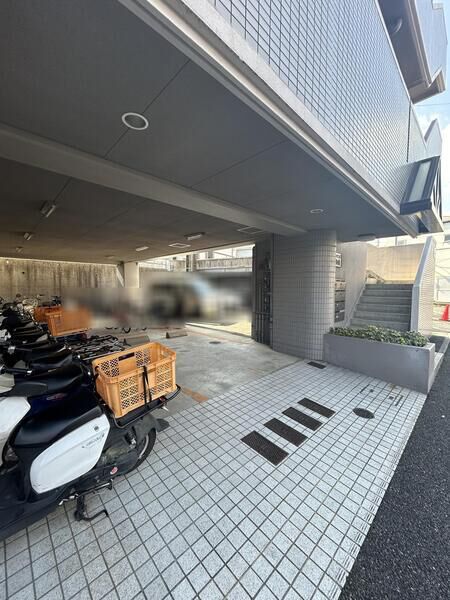 【ヒューマンズ地御前】駐車場・駐輪場