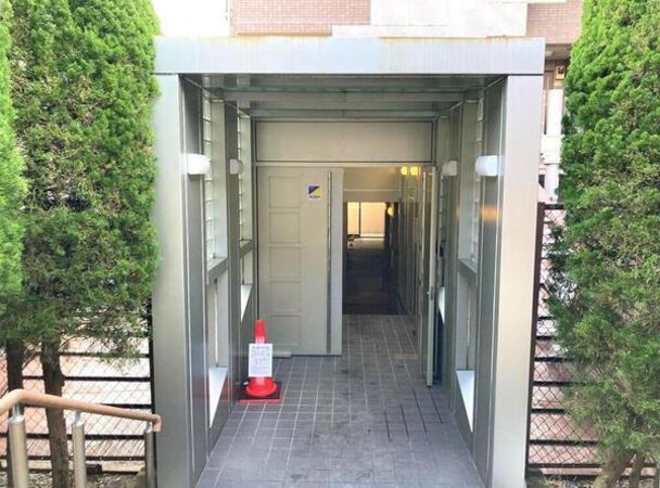 【ナイスステージ国見ヶ丘】エントランス2(アプローチ) 【ナイスステージ国見ヶ丘】エントランス2(アプローチ)