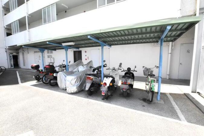 (駐輪場)2 (駐輪場)2