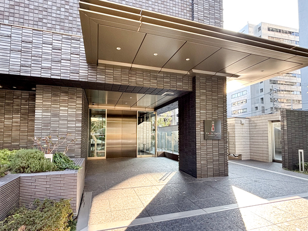 【ピアッツァタワー上本町EAST】エントランス