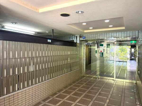 【ライオンズマンション大正橋公園】エントラン2