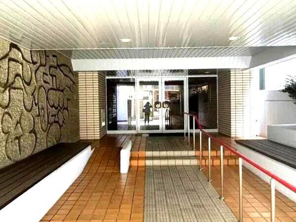 【ハイライフ大濠】エントランス 【ハイライフ大濠】エントランス