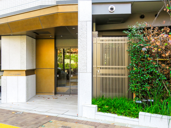 【ルジェンテ小石川播磨坂】エントランス 【ルジェンテ小石川播磨坂】エントランス