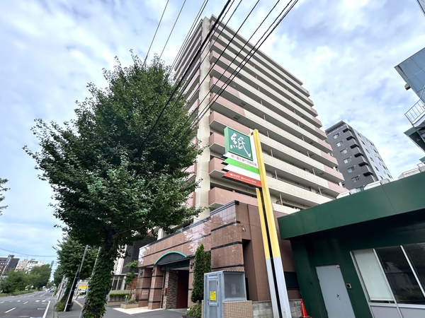 【ダイアパレス大通公園EST】外観