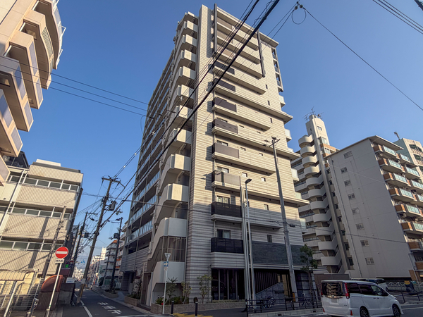 【ディモア小阪レジデンス】外観