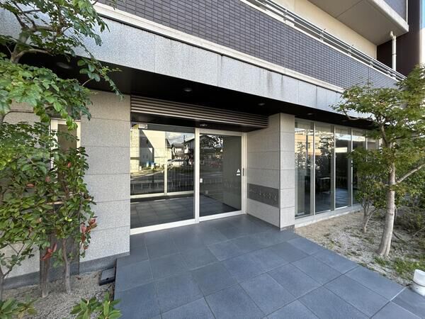 【サーパス段原】エントランス