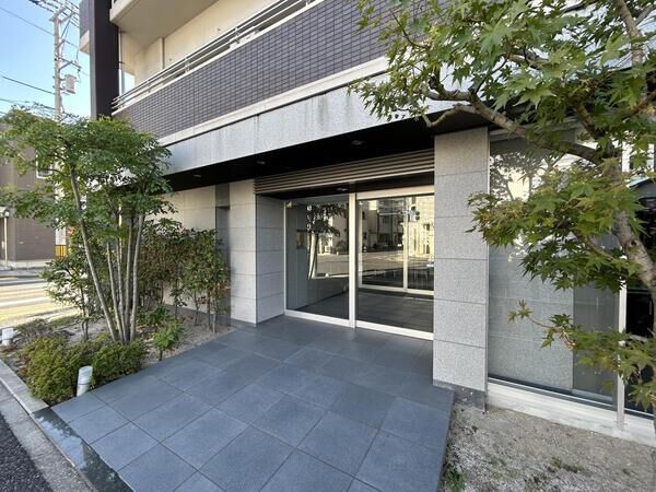 【サーパス段原】エントランス