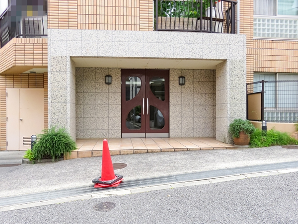 【ジェイパーク東高円寺蚕糸の森公園】エントランス 【ジェイパーク東高円寺蚕糸の森公園】エントランス