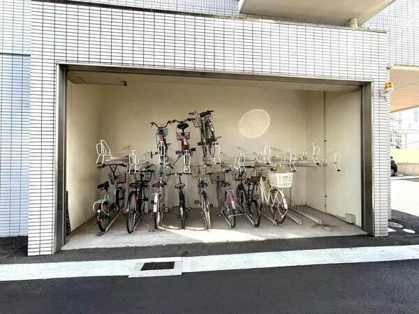 （駐輪場）1