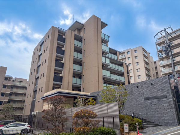 【サンメゾン北千里古江台】外観