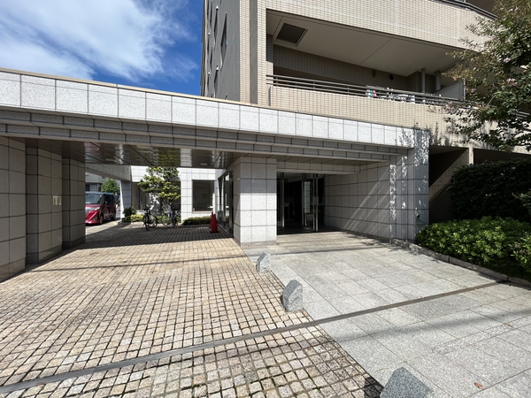 【デュオ大宮桜並木通り】エントランス 【デュオ大宮桜並木通り】エントランス