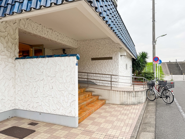 【秀和第2多摩川レジデンス】エントランス