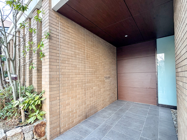 【グランドメゾン天王寺石ヶ辻町】エントランス