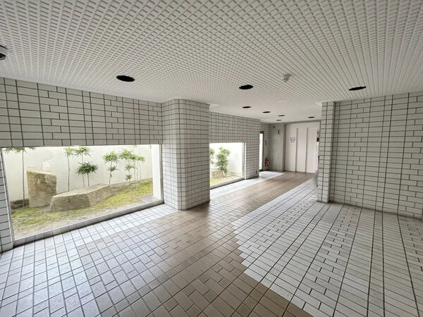 【グランドメゾン城北】N棟　エントランス