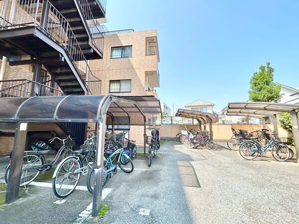 【ライオンズマンション湘南茅ケ崎】駐車場 【ライオンズマンション湘南茅ケ崎】駐車場