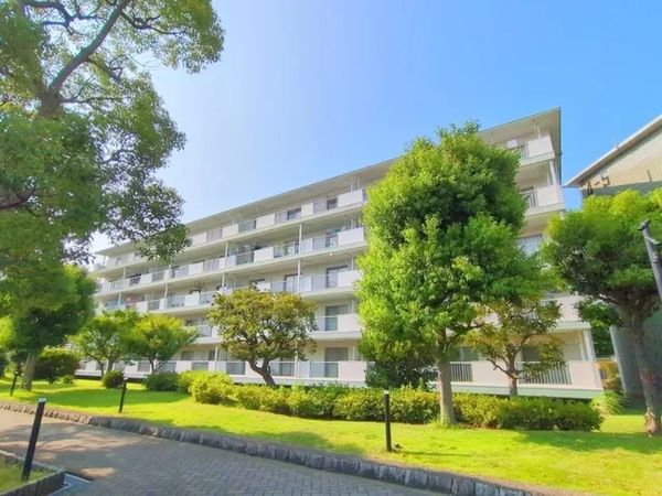 【洋光台南団地第1団地4-4号棟】４－４号棟外観2