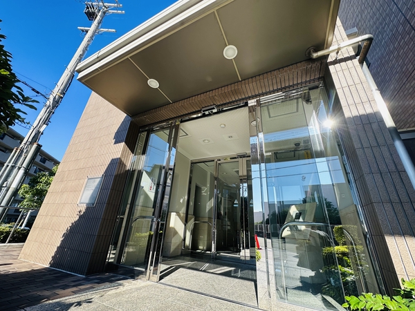 【ステラヒルズ千里山星が丘】エントランス