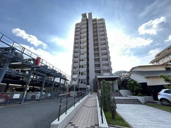 リーデンススクエア東本浦