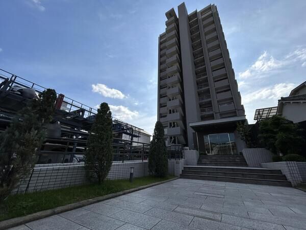 リーデンススクエア東本浦